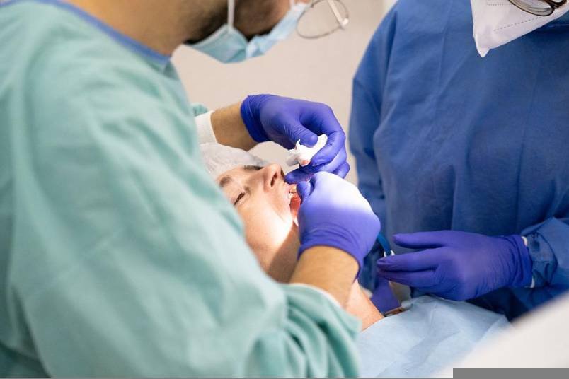 los implantes dentales